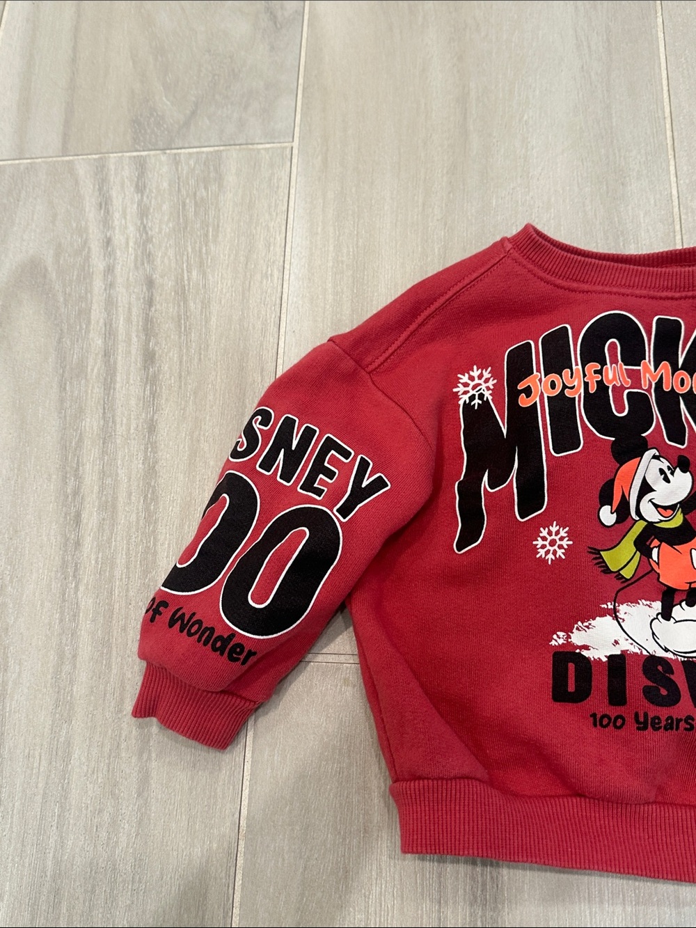 Zara 12-18M Disney Red Mickey Winter Graphic Kids Sweatshirt - Picture 4 of 8